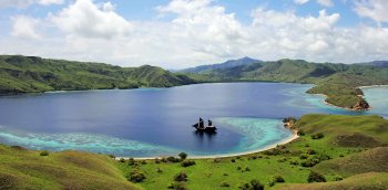 Дайвинг сафари Национальный Парк Комодо + Китовые акулы