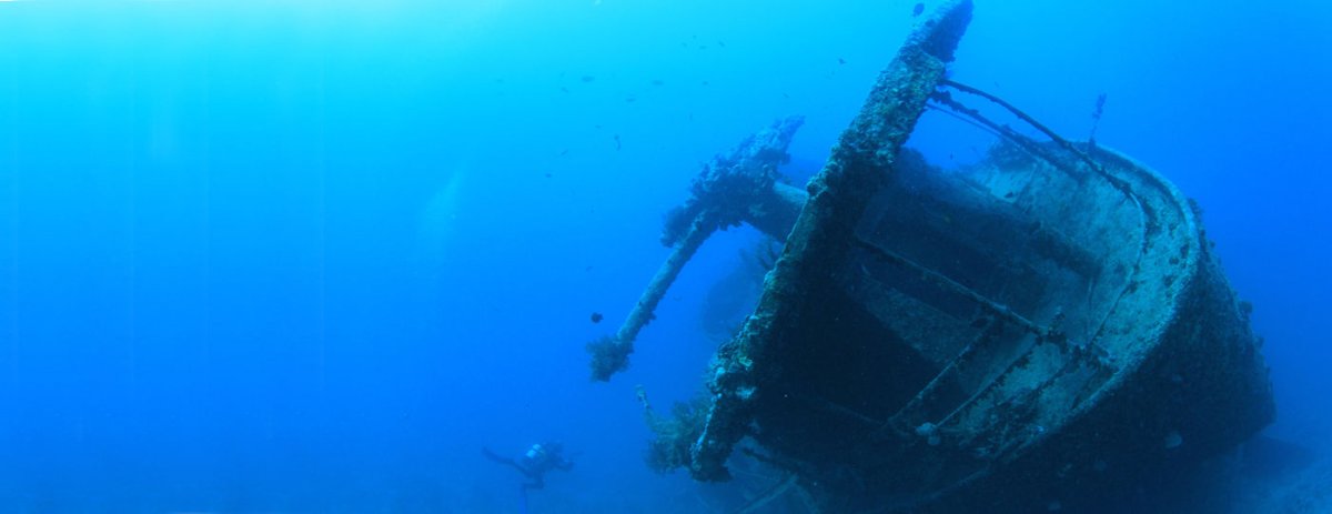 Затонувшие корабли и рифы в северной части Красного моря